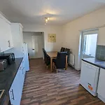 5br Townhouse Arnos Court W Parking Сasa de vacaciones Bristol