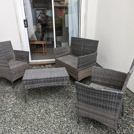 Сasa de vacaciones 5br Townhouse Arnos Court W Parking