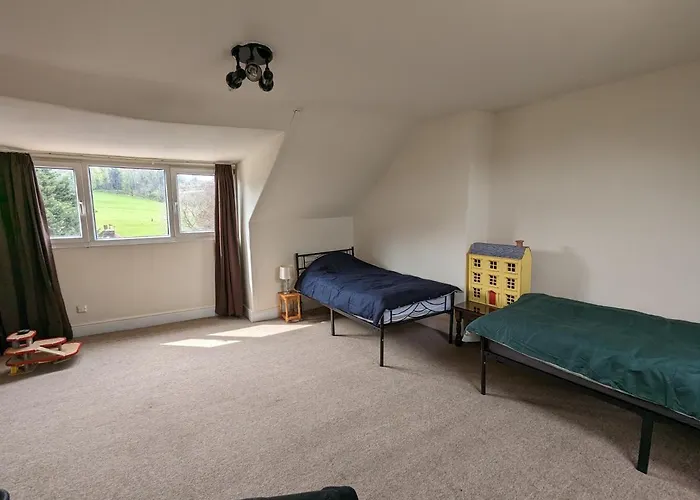 5br Townhouse Arnos Court W Parking Ferienhaus Bristol