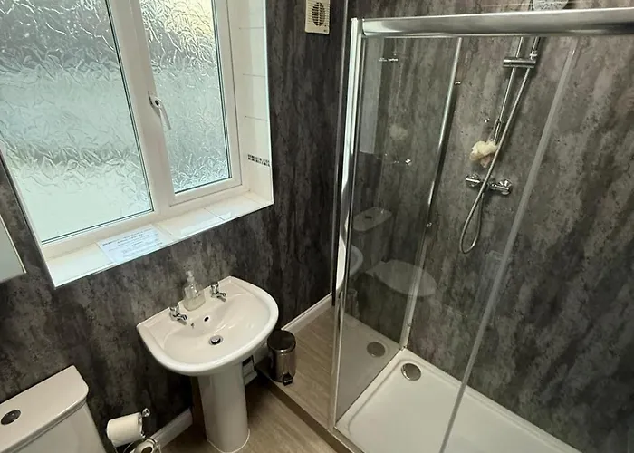 5br Townhouse Arnos Court W Parking Ferienhaus Bristol